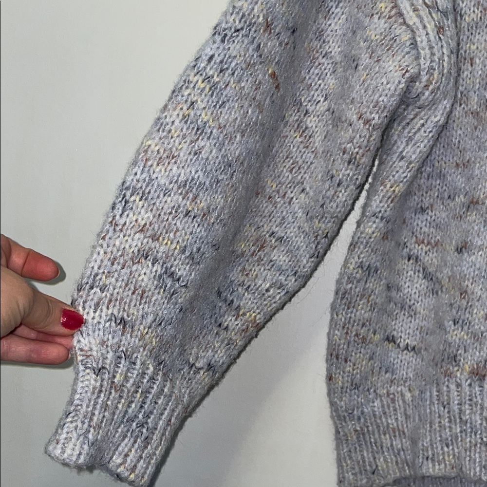 Universal Thread Speckled Gray V-Neck Sweater - image 6